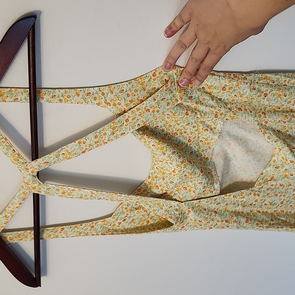 Free people mini dress cream with oranges print open back cross straps size S - Picture 6 of 9